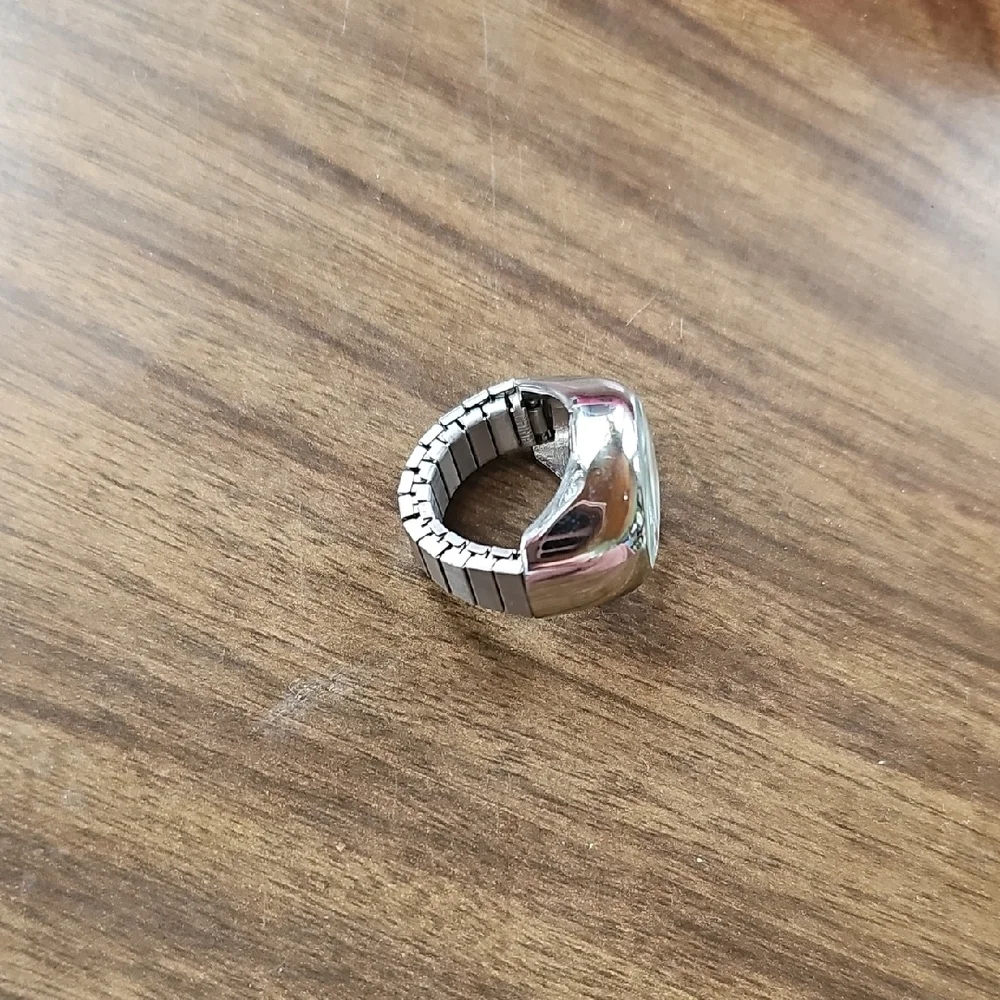 Vintage Watch Ring Collezio Stretch Silver Quartz Women Men GREAT SHAPE
